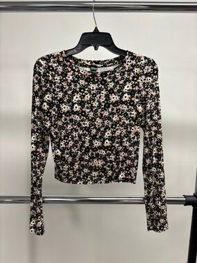 Wild Fable Floral Long-Sleeve Crewneck Top - Black with Pink & White Flowers